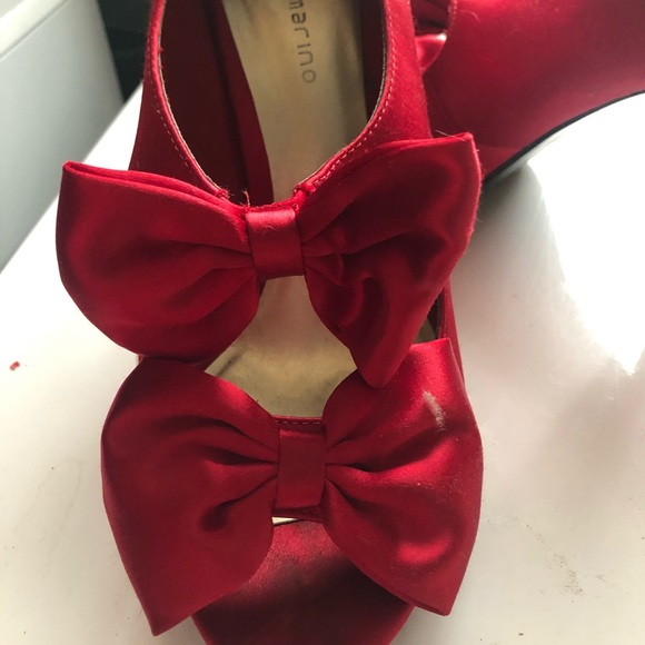 Ann Marino red heels with bows size 10 - Picture 2 of 6